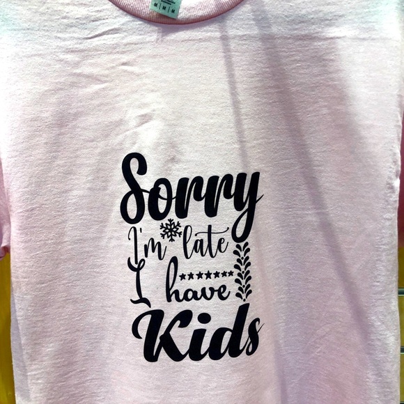 Comfort colors, Jerzees, and Gildan - Picture 5 of 11